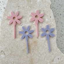 Load image into Gallery viewer, Daisy - Cupcake/Food Event Toppers 4pk