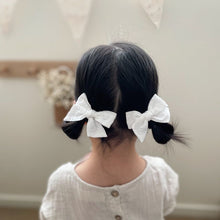 Load image into Gallery viewer, BABY BILBY x LETS BLOOM Collab Hair accessories hanger with our limited edition bow set!