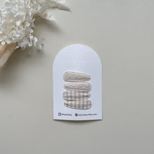 Load image into Gallery viewer, BABY BILBY x LETS BLOOM Collab Hair accessories hanger with our limited edition bow set!