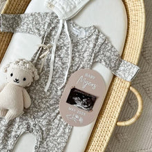 Load image into Gallery viewer, Ultrasound pregnancy announcement plaque