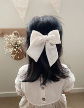 Load image into Gallery viewer, BABY BILBY x LETS BLOOM Collab Hair accessories hanger with our limited edition bow set!