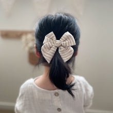 Load image into Gallery viewer, BABY BILBY x LETS BLOOM Collab Hair accessories hanger with our limited edition bow set!