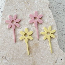Load image into Gallery viewer, Daisy - Cupcake/Food Toppers